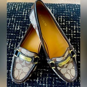 Coach  loafer, “Felisha “ with signature jacquard size 9.5M. (Gently used)